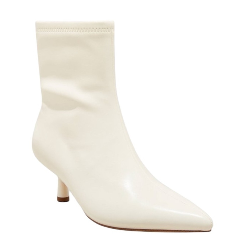 A New Day Lonnie Cream Kitten Heel Stretch Bootie Size 7 1/2 NWT